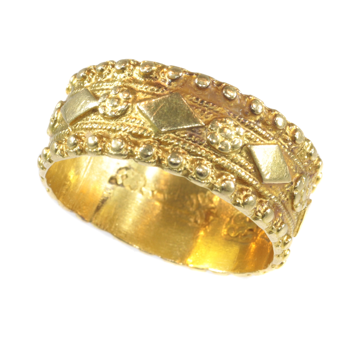 Late 18th Century Dutch gold ring hallmarked with Amsterdam hallmarks